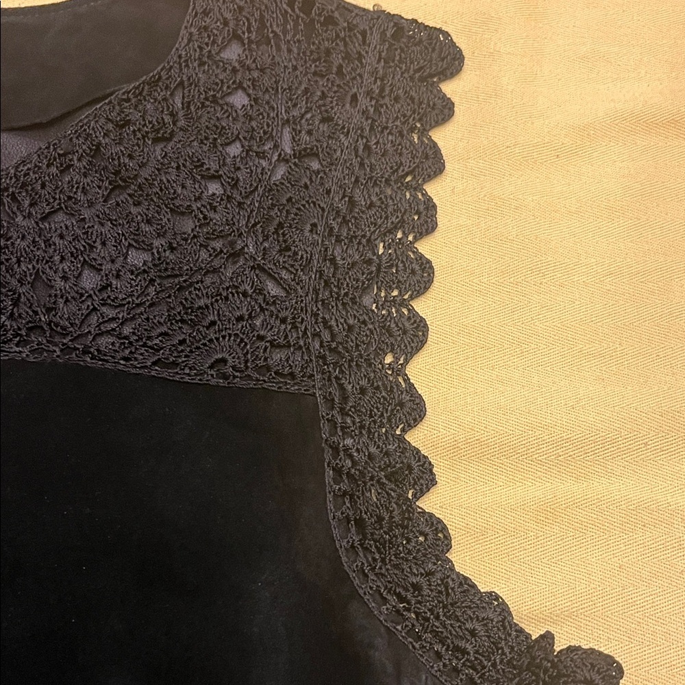 LEATHER Peck & Peck  Black Crochet Accent vest size L - Picture 6 of 13